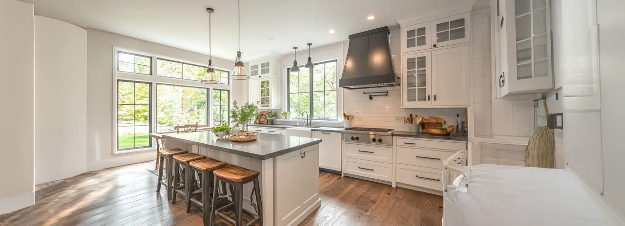 Light-filled farmhouse kitchen